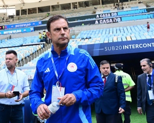 Που θα δείτε την μάχη Μουρίνιο με Συλαϊδόπουλο απόψε στο Μπενφίκα-Ρίο Άβε