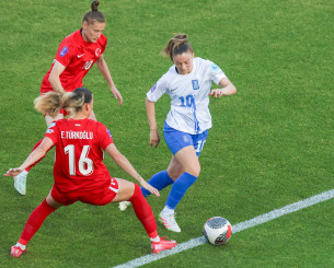 ΠΣΑΠΠ: Καλύτερη Ελληνίδα του εξωτερικού η Βεατρίκη Σαρρή (video)