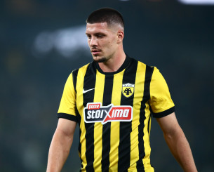 Ο Γιόβιτς ψάχνει το γκολ και όλη η ΑΕΚ μαζί του το περιμένει