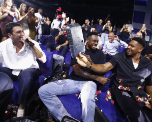 Το «μυθικό» ποσό που ζήτησε Έλληνας τραγουδιστής για το πάρτι της Εθνικής Ελλάδας