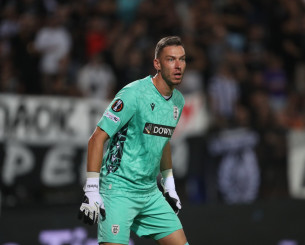 Οι δύο τρομερές αποκρούσεις του Παβλένκα που κράτησαν... όρθιο τον ΠΑΟΚ στο πρώτο ημίχρονο (video)