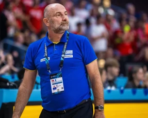 Σκληρή γλώσσα από τον προπονητή της Βοσνίας: «Αλήτες, απατεώνες και άθλιοι...»