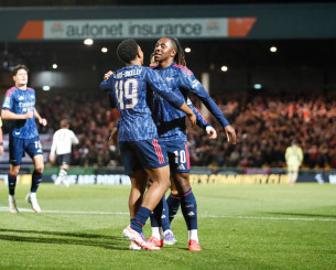 «Σβηστά» η Άρσεναλ νίκησε την Πορτ Βέιλ και συνεχίζει στο Carabao Cup (video)