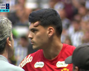 Σοκαριστικές εικόνες στη Βραζιλία - Τερματοφύλακας δέχθηκε μεγάλο χτύπημα στο μέτωπο και λιποθύμησε (video)