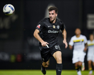 Από τρομερό τακουνάκι του Ιωαννίδη ξεκίνησε το γκολ της Σπόρτινγκ (video)