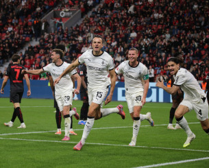 Η Γκλάντμπαχ «σόκαρε» την Λεβερκούζεν στις καθυστερήσεις