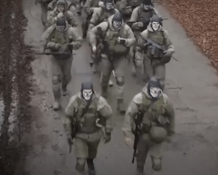 Ο Πούτιν έχει επιστρατεύσει Ρώσους χούλιγκαν στον πόλεμο της Ουκρανίας (video)