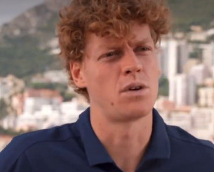 Ο Σίνερ συνάντησε τον... εαυτό του (video)