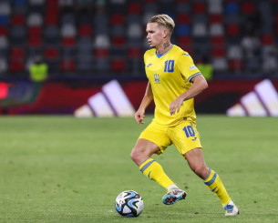 Ο ποδοσφαιριστής των 100 εκατομμυρίων ευρώ φλερτάρει διάσημη ηθοποιό με ερωτικά σχόλια στο instagram