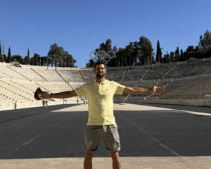 Στο Παναθηναϊκό Στάδιο ο Τζόκοβιτς: «Δοκίμασα το backhand μου στο πιο ιστορικό στάδιο στον κόσμο» (photo)