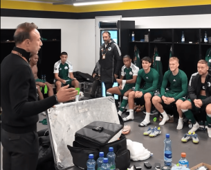 «Who is the MVP today?» - Η αποθέωση του Κόντη στον Ζαρουρί στα αποδυτήρια (video)