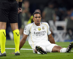 Απίστευτη... μπηχτή της Τέιλορ Σουίφτ στον Άρνολντ - Τι λέει το νέο τραγούδι της