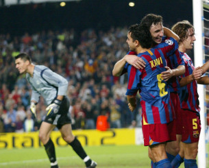 Όταν ο Φαν Μπόμελ έψαχνε τους... ρεπόρτερ Παναθηναϊκού για να αποθεώσει τον Γκαλίνοβιτς