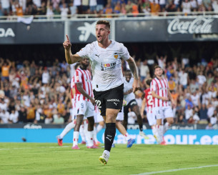 Ειδικά μέχρι και το 18.00 από Ισπανία