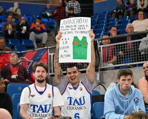 Φίλαθλος ζήτησε από το Χουάντσο τη φανέλα του για να τη φορέσει φίλος του στην... εκκλησία