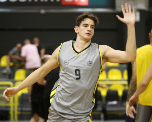 Ο Νίκος Τουλιάτος στο Athletiko: «Χαρούμενος στο Μαρούσι, παράδειγμα η εξέλιξη Αβδάλα και Σαμοντούροβ»