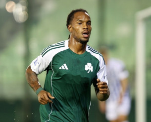 Πρόβλημα στον δικέφαλο μηριαίο μυ ο Ρενάτο Σάντσες