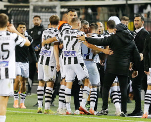 Καρέ-καρέ οι πανηγυρισμοί των παικτών του ΠΑΟΚ, μετά την μεγάλη νίκη επί του Ολυμπιακού (photos)