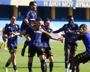 Ο Αρης πήρε δυο επιθετικούς αλλά συνεχίζει να «εξαρτάται» από τον Μορόν