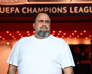 Μαρινάκης στους παίκτες του Ολυμπιακού: «Κάνατε τον κόσμο να νιώσει περηφάνεια»