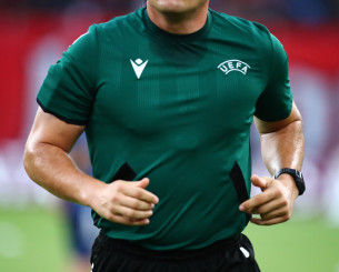 Σάλος στην Αγγλία με πρώην διαιτητή να καταδικάζεται σε φυλάκιση για σεξουαλική παρενόχληση ανήλικων κοριτσιών