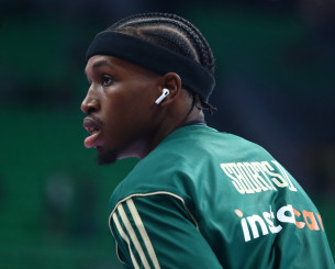 Η πρώτη είσοδος του Σορτς στο «T-Center» με τη φανέλα του Παναθηναϊκού - Το video του Athletiko