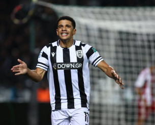 «Ραγίζει» καρδιές το ποστάρισμα του Τάισον για τον πατέρα του: «Σε αγαπάω, μου λείπεις» (photo)