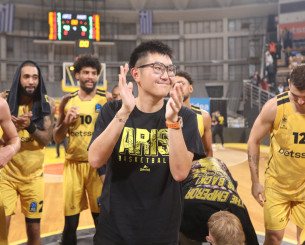 Σαββόπουλος στο «BACK2ΜΠΑΚ»: Η αποθέωση του Σιάο στο Αλεξάνδρειο (video)