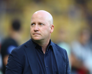 Νίκολιτς: «Αξίζαμε τη νίκη, μύθος της ΑΕΚ ο Μάνταλος»