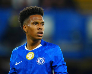 Εστε-ουάου: Ο 18χρονος που ήρθε στην Ευρώπη για να προσφέρει μοναδικές ποδοσφαιρικές παραστάσεις (video)