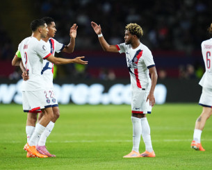 Σπουδαίο «διπλό» με ανατροπή η Παρί στην Μπαρτσελόνα - Νίκες για Νάπολι, Ντόρτμουντ και τρεις ισοπαλίες