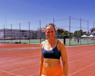 Πρωταθλήτρια του στίβου καταγγέλλει τον προπονητή της: «Μου είπε να βγάλω το εσώρουχο και να ξαπλώσω»