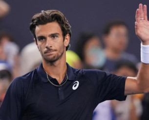 Σάλος με το «γαμ@@@@@ι Κινέζοι του Μουζέτι» - Πώς δικαιολογήθηκε