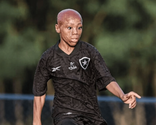 Η απίστευτη ιστορία ενός 11χρονου αγοριού - Πώς νίκησε τον θάνατο και σήμερα παίζει στη Μποταφόγκο