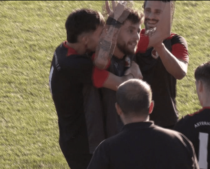 Η γκολάρα του Κώστα Νικολόπουλου κόντρα στον Τηλυκράτη από το... κέντρο του γηπέδου! (video)