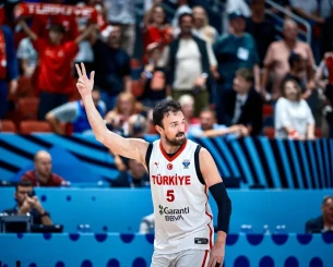 Τέλος από τη Dubai BC ο Σανλί