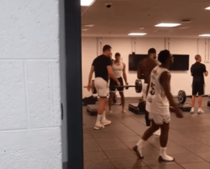 Πώς γιόρτασαν στην Dubai BC την πρώτη νίκη της ιστορίας τους στην Euroleague (video)