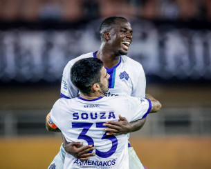 Τεττέη, ο πονοκέφαλος της ΑΕΚ στο Περιστέρι