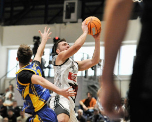 Μεγάλη νίκη για τους Vikos Falcons κόντρα στο Λαύριο