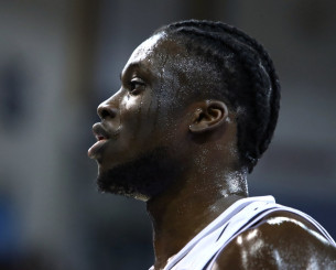 Ο Άλεξ Αντετοκούνμπο ανακοινώθηκε επίσημα από τους Μιλγουόκι Μπακς