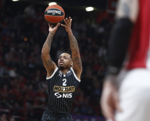 Ο τραυματισμός του Κάρλικ Τζόουνς επηρεάζει το ματς με την Παρί!