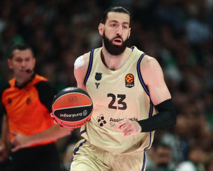 Η Μπαρτσελόνα έκανε... σεφτέ στην Liga Endesa με νίκη επί της Μάλαγα και τριάδα «φωτιά»