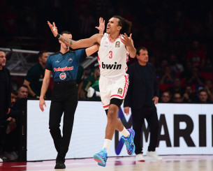 Συνεχόμενοι πόντοι και ξέσπασμα από τον Γουόρντ (video)