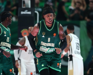 Οι γονείς του Χολμς πανηγύρισαν τη νίκη του Παναθηναϊκού κόντρα στη Βιλερμπάν (video)