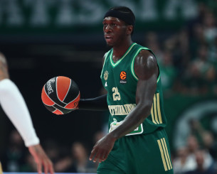 Ναν, Χουάντσο, Χολμς προπονήθηκαν και θα παίξουν κόντρα στην Μακάμπι