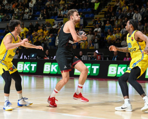 Βεζένκοφ: «Προτιμότερο να μαθαίνεις κερδίζοντας, παρά χάνοντας»