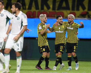 Ο Ντραγκόφσκι «κρέμασε» τον Παναθηναϊκό, ο Άρης «μίλησε» τελευταίος στο «Βικελίδης»