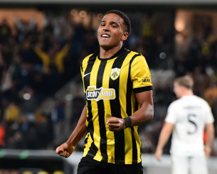 Ο Ελίασον με πλασέ μέσα στην περιοχή το 3-0 για την ΑΕΚ (video)