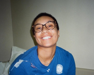 Συγκινεί αθλήτρια που νίκησε τον καρκίνο - «Στον ΑΟ Θήρας μου έσωσαν τη ζωή»