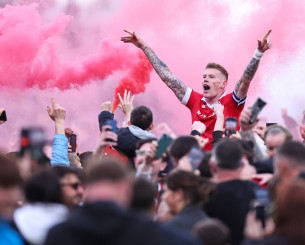 Ο ποδοσφαιριστής που πέταγε μολότοφ: «Από 11 χρονών ξέρω πώς να τις φτιάχνω και πώς να τις ρίχνω»